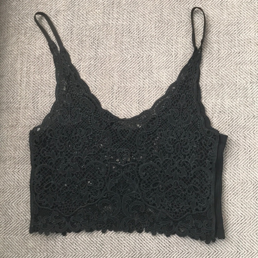 BUNDLE Lace cropped with sheer long sleeve